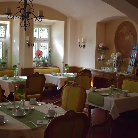 Hotel Akzent Goldner Hirsch Kamenec