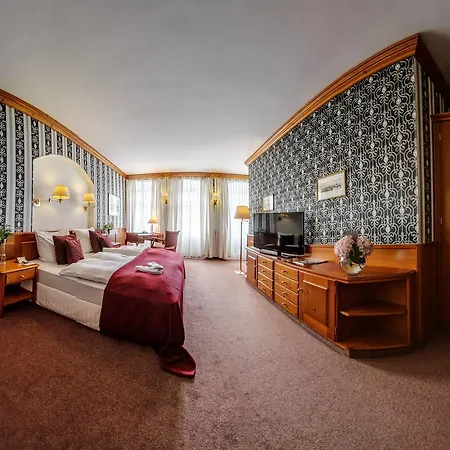 Akzent Goldner Hirsch Каменц