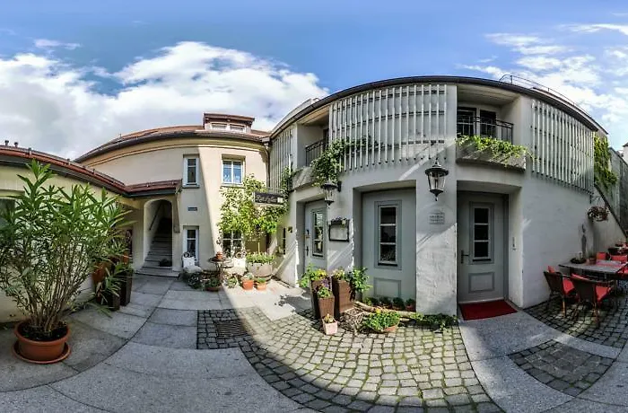 Akzent Goldner Hirsch 4*